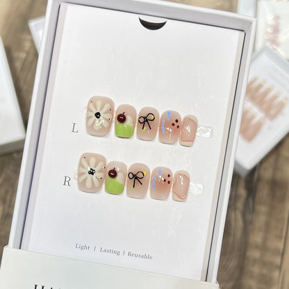 Artistic Floral Press-On Nail Set with Reusable Design Acalora