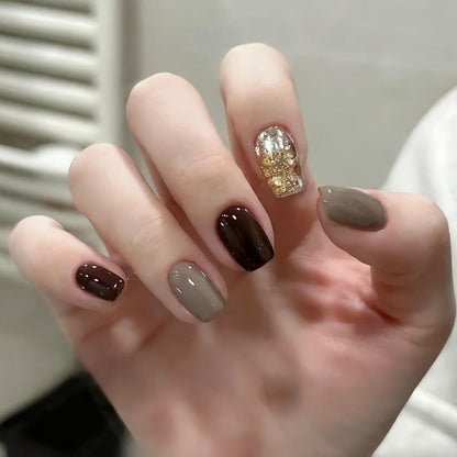 Artificial nails with elegant glitter decoration Acalora
