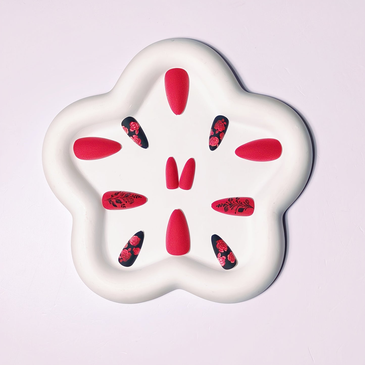 Detailed Floral Nail Art Acalora