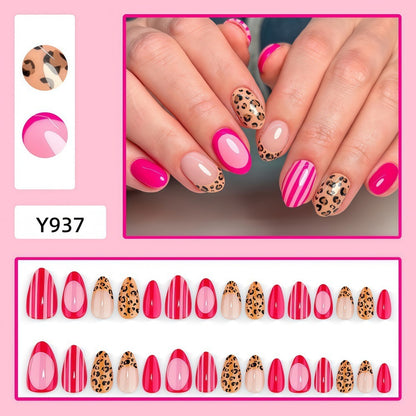 Artificial nails with trendy leopard and striped decorations Acalora