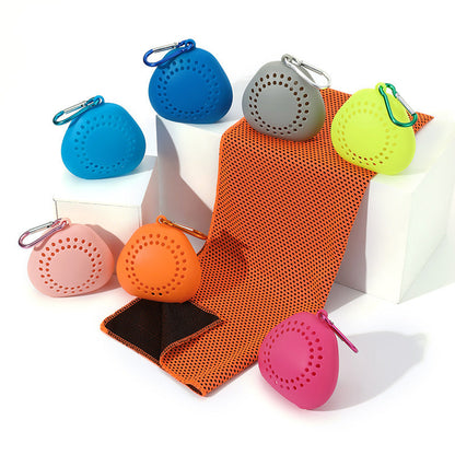 Unisex cooling towel in storage case Karnz