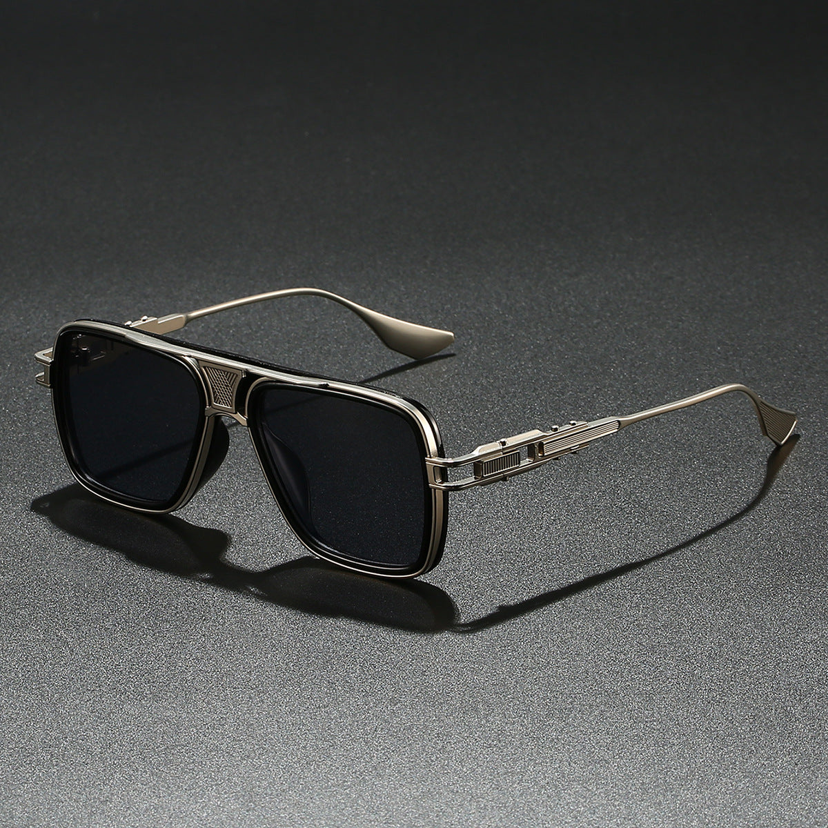Women's designer sunglasses with luxurious metal frame and trendy detail Brehn