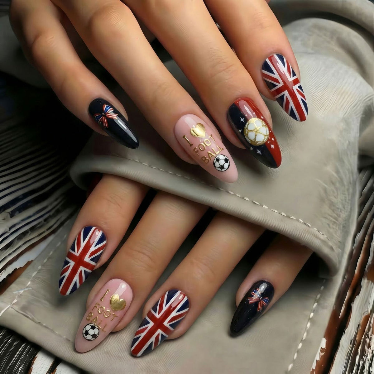 Sporty artificial nails in football design Acalora