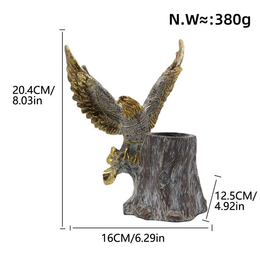 Elegant garden figure with eagle on tree trunk Acalora