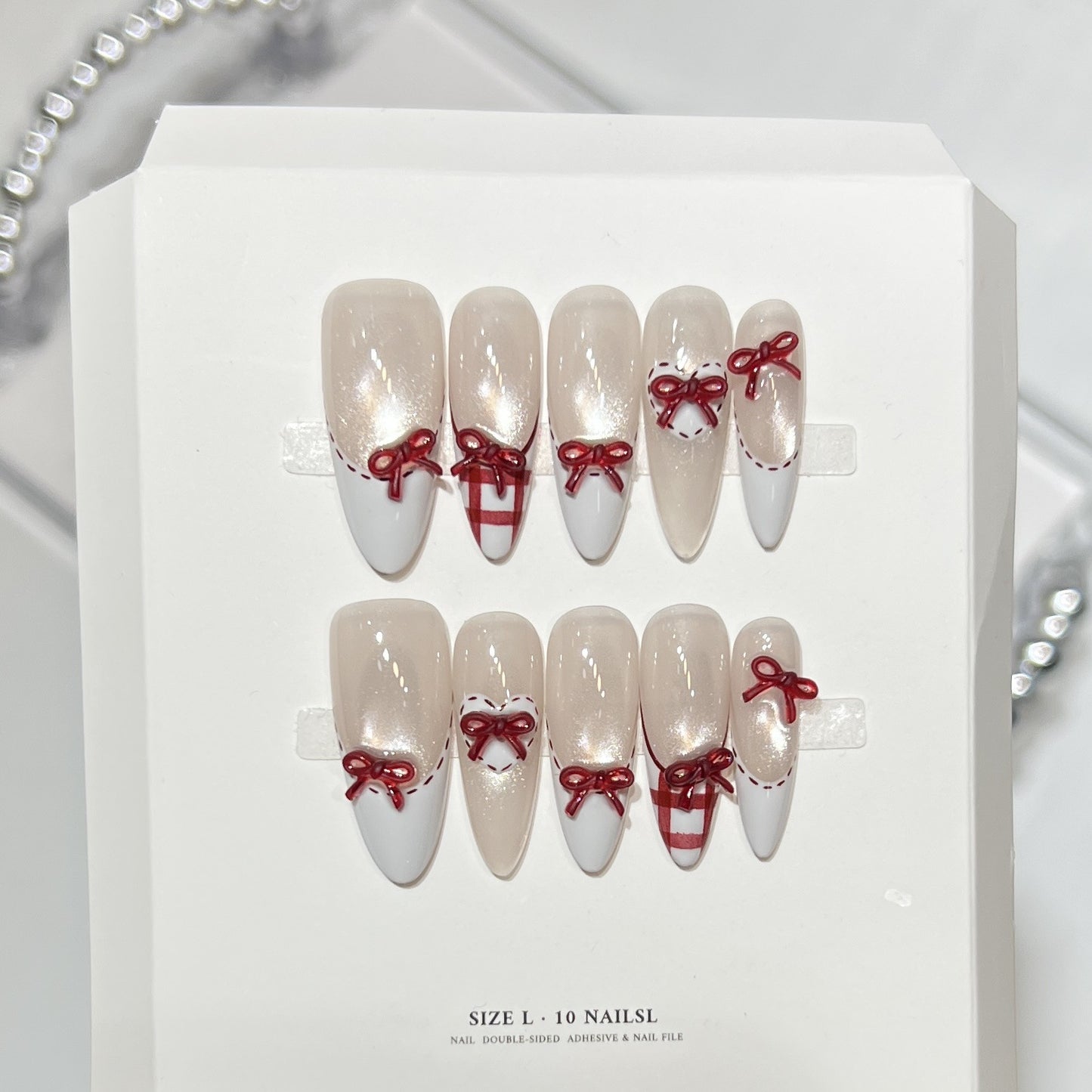 Premium Press-On Nail Art Set with Elegant Heart & Leaf Design Acalora