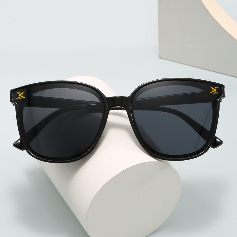 Ladies fashionable oversized sunglasses with high UV protection Bowlift