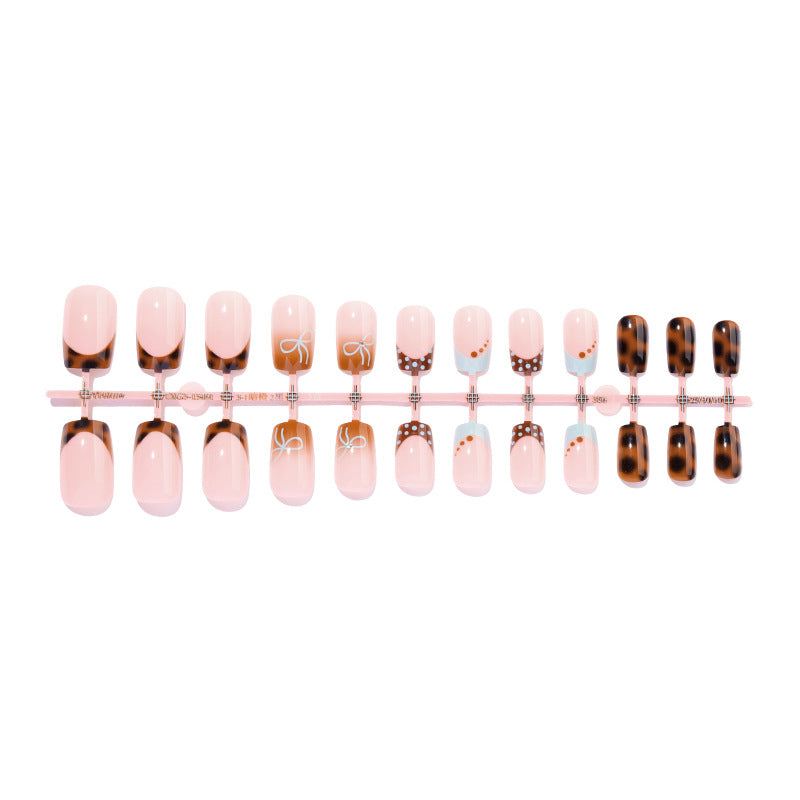 Stylish Decorative Press-On Nail Set with Trendy Patterns Acalora
