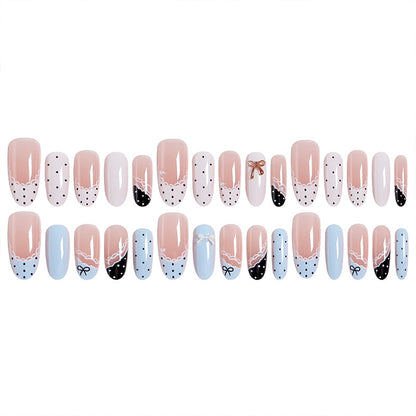 Artificial nail set with elegant accents and fine designs Acalora