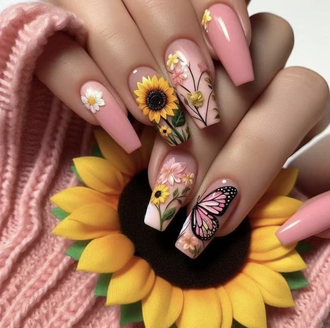 Art nails with floral and summer motifs Acalora