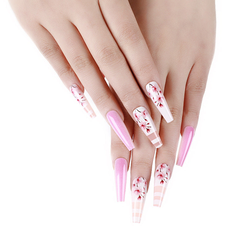 Artificial nails with floral embellishments Acalora