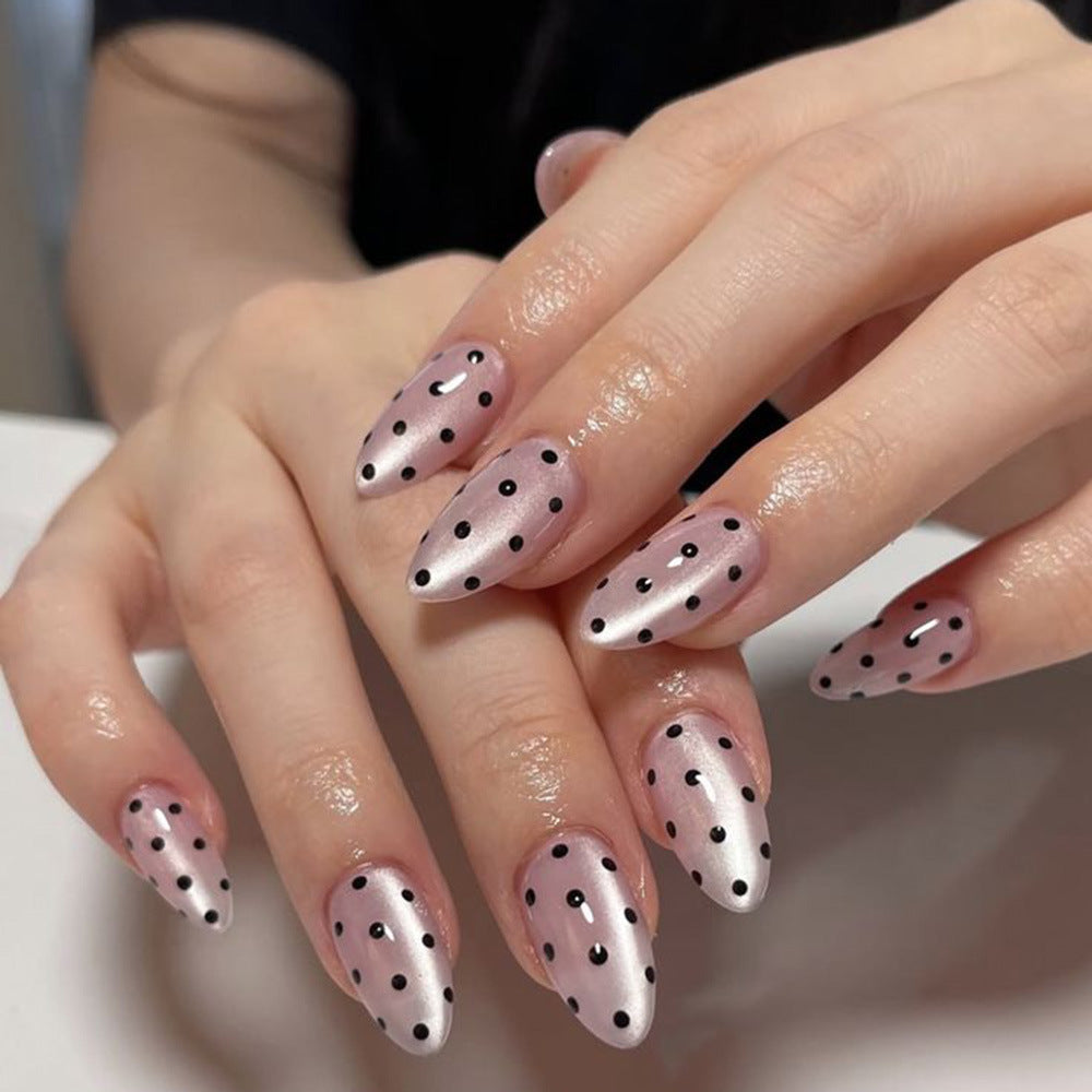 Artificial nails in modern polka dot design Acalora