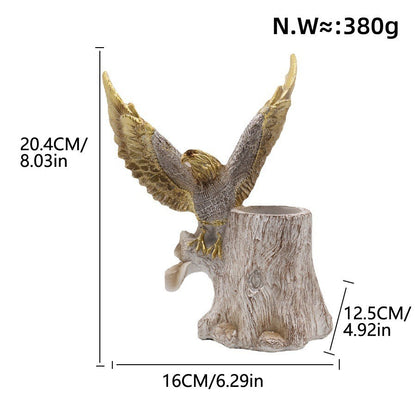 Elegant garden figure with eagle on tree trunk Acalora