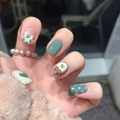 Nail set with intricate design Acalora