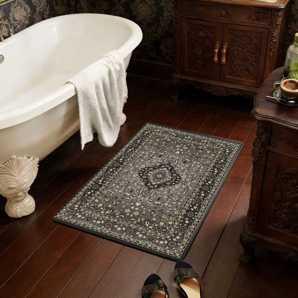 Luxurious Vintage-Inspired Bath Mat Acalora