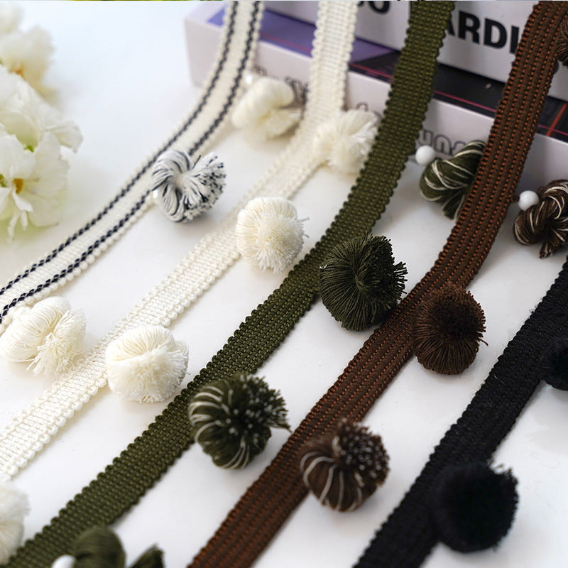 Decorative curtain trim with pompons Acalora