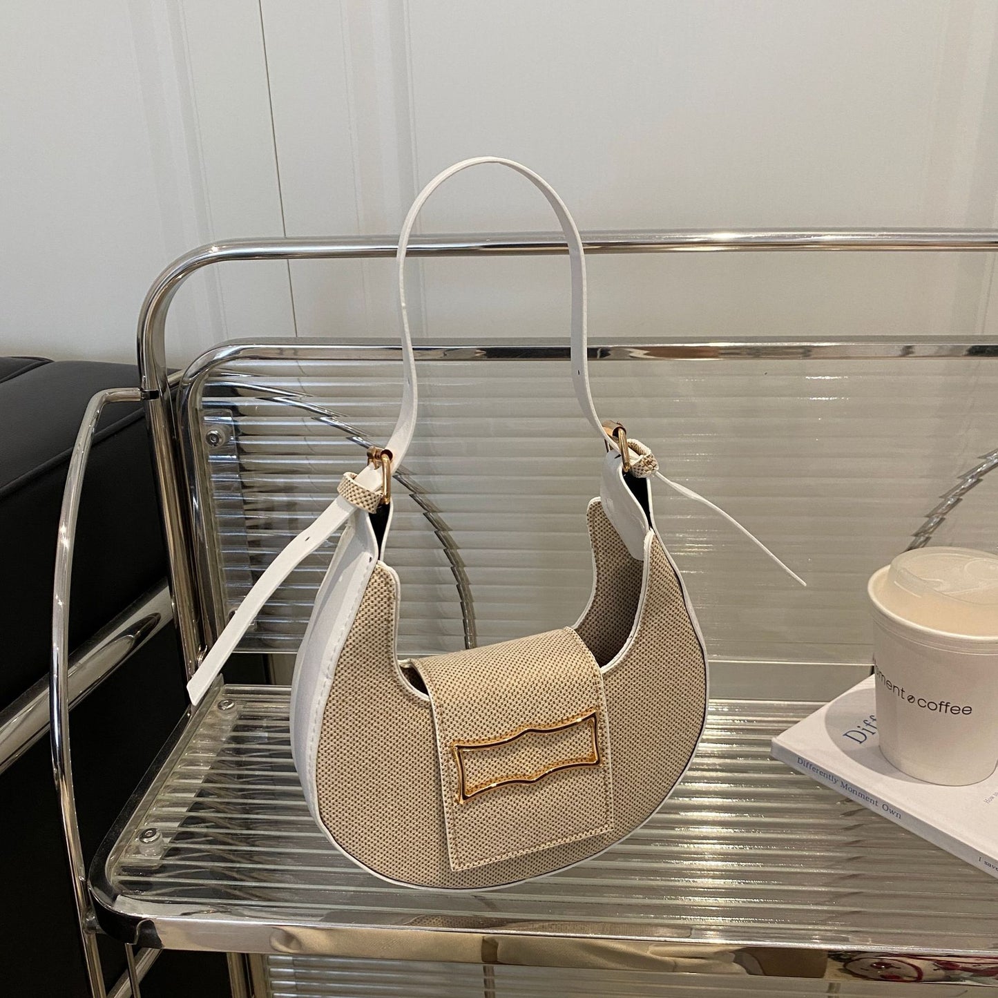 Trendy Handcrafted Crossbody Bag Acalora