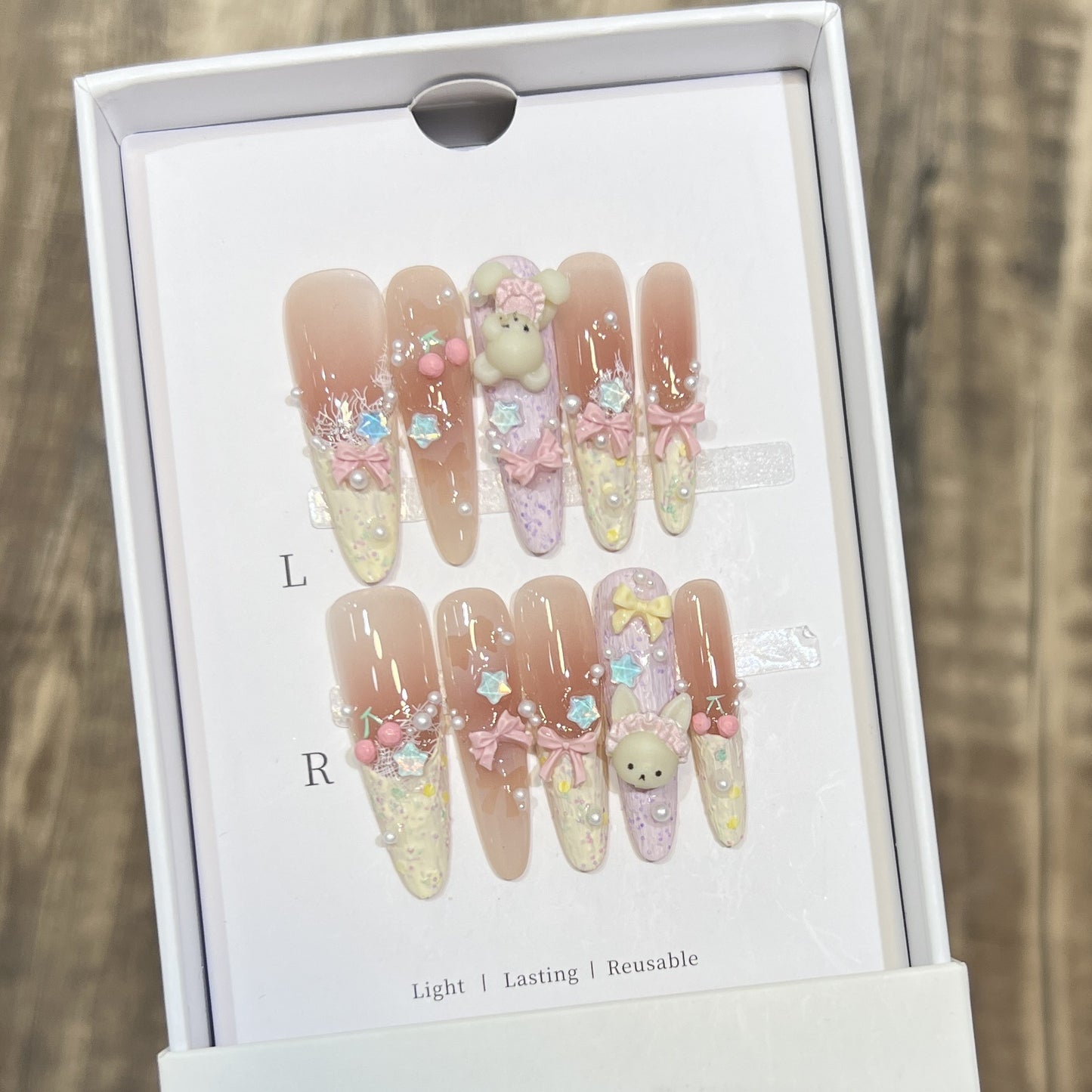 Themed Decorative Press-On Nails with 3D Accents Acalora
