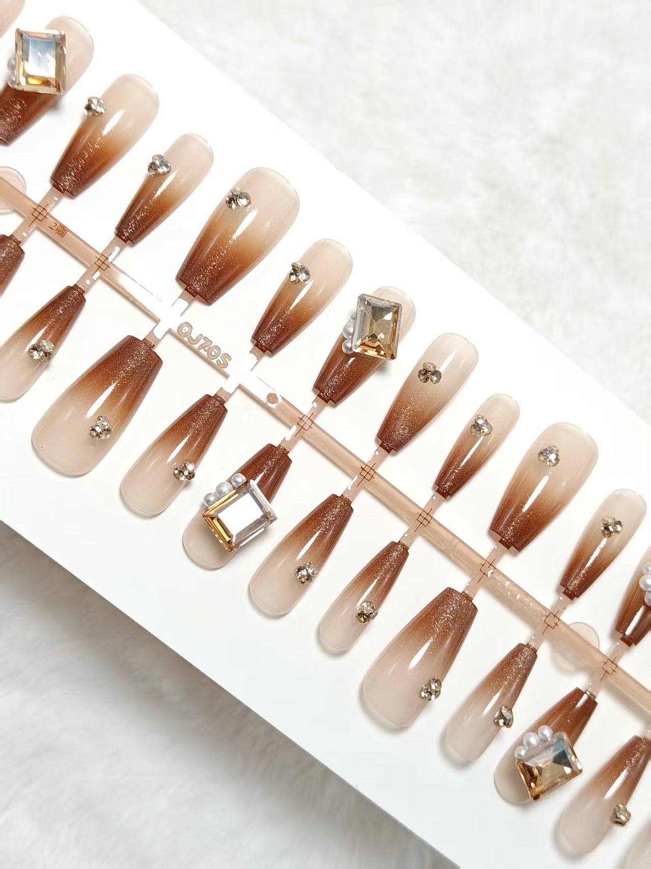 Artificial nails with glitter and ombre effect Acalora