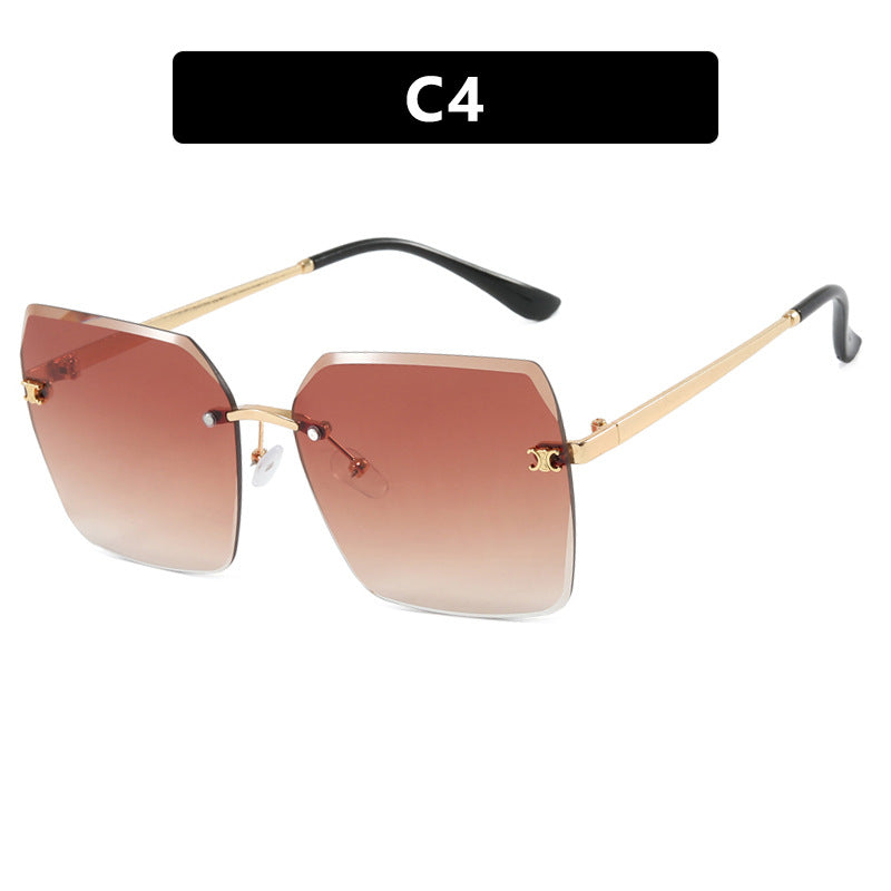 Women's square sunglasses in a modern design with a delicate metal frame Karnz