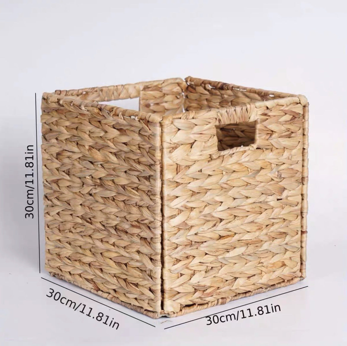 Rectangular storage basket with handwoven design Acalora