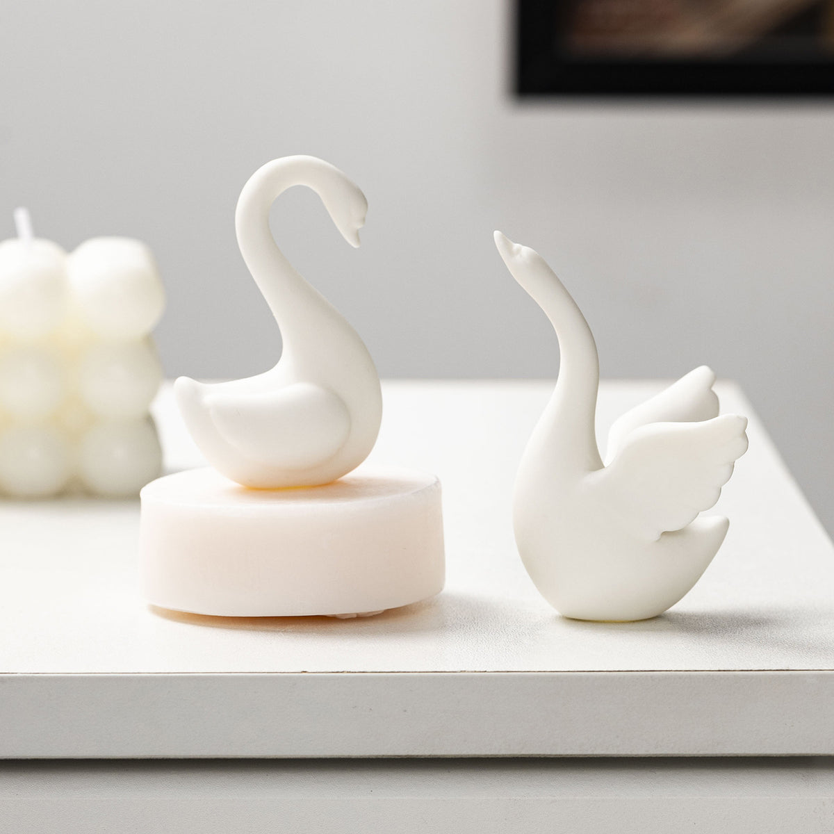 Curved Ceramic Figure Acalora