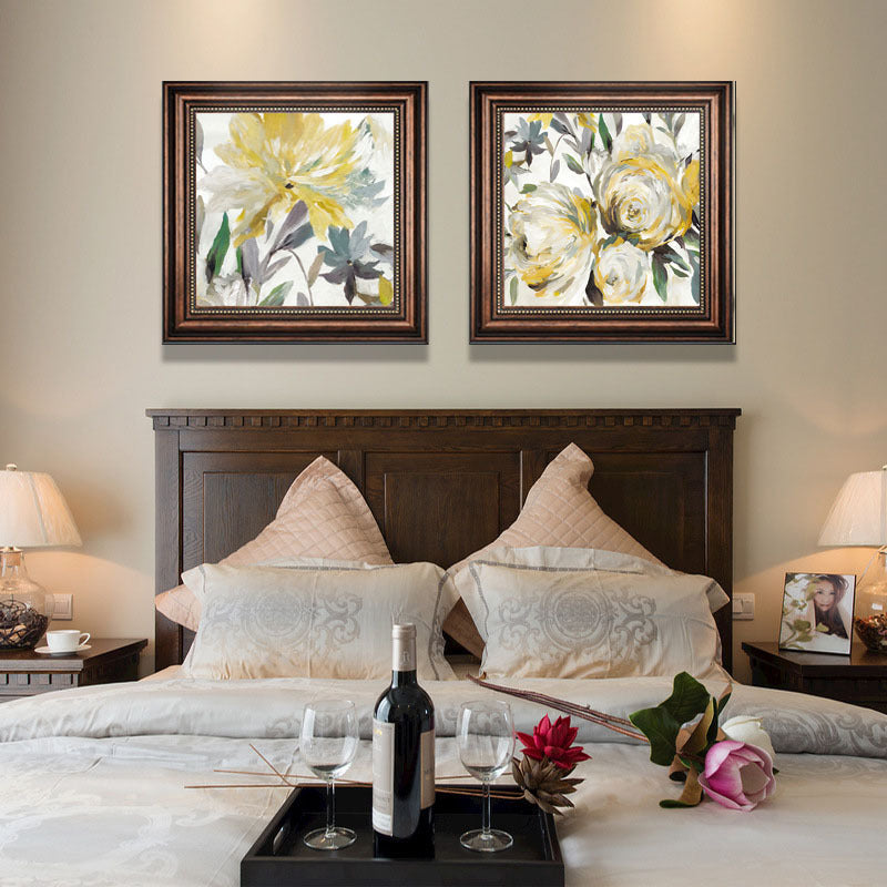 Elegant English-Decorated Flower Art