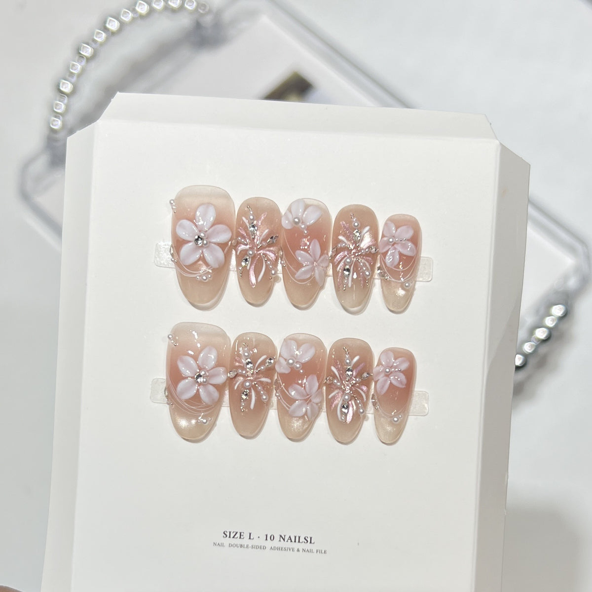 Decorative Floral Press-On Nail Art Set Acalora