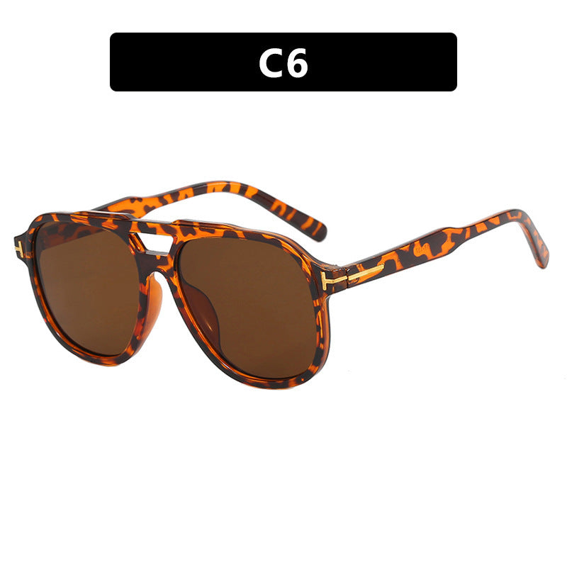Women's stylish sunglasses in a modern design with a unique Karnz frame