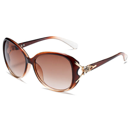 Women's Fashion Sunglasses in Elegant Design with Striking Embellishments Bowlift