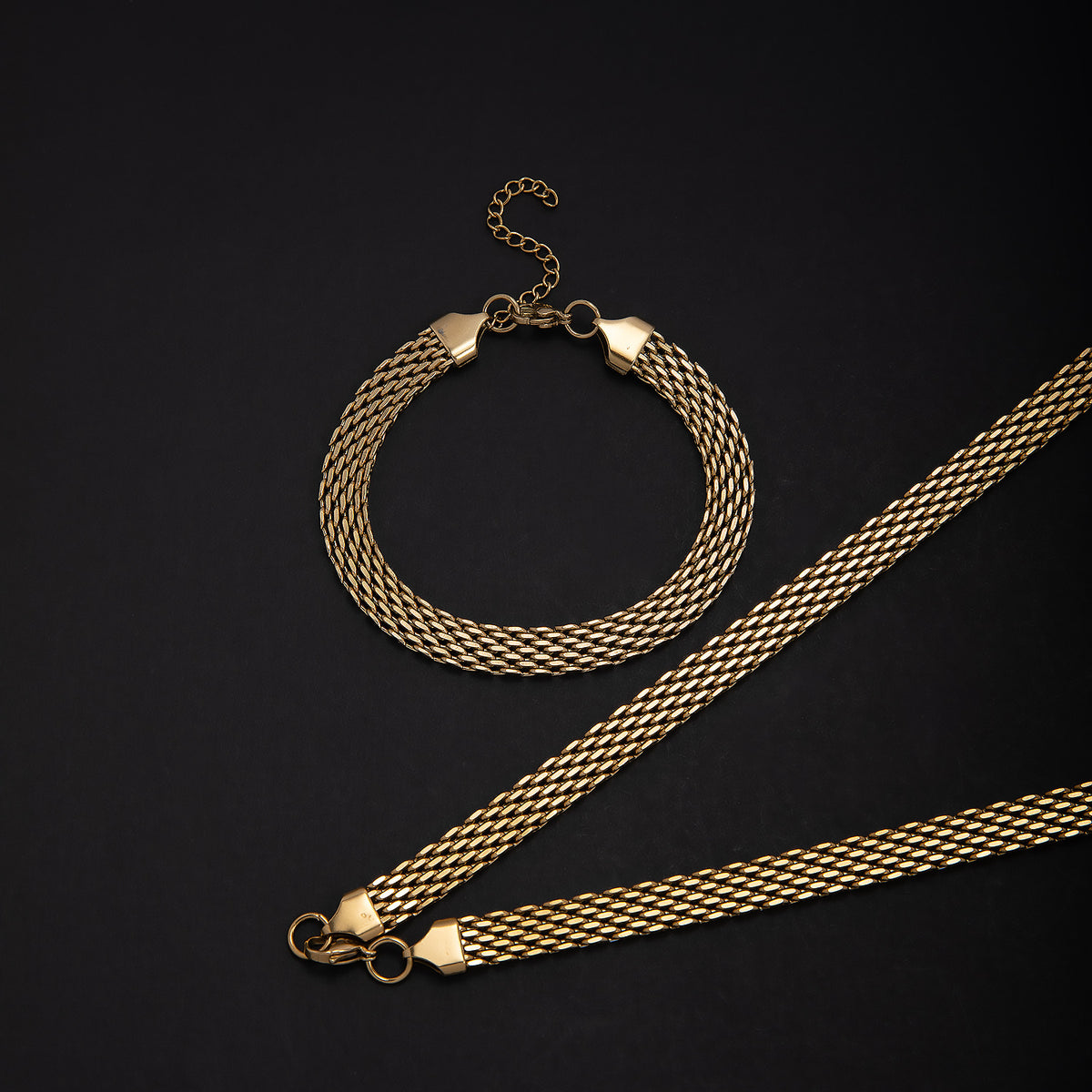 Elegant Textured Statement Jewelry Set Acalora
