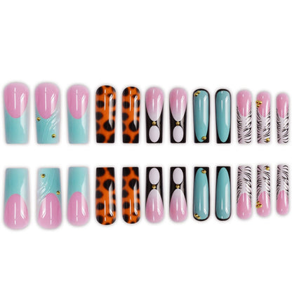 Artistic Press-On Nail Set Acalora