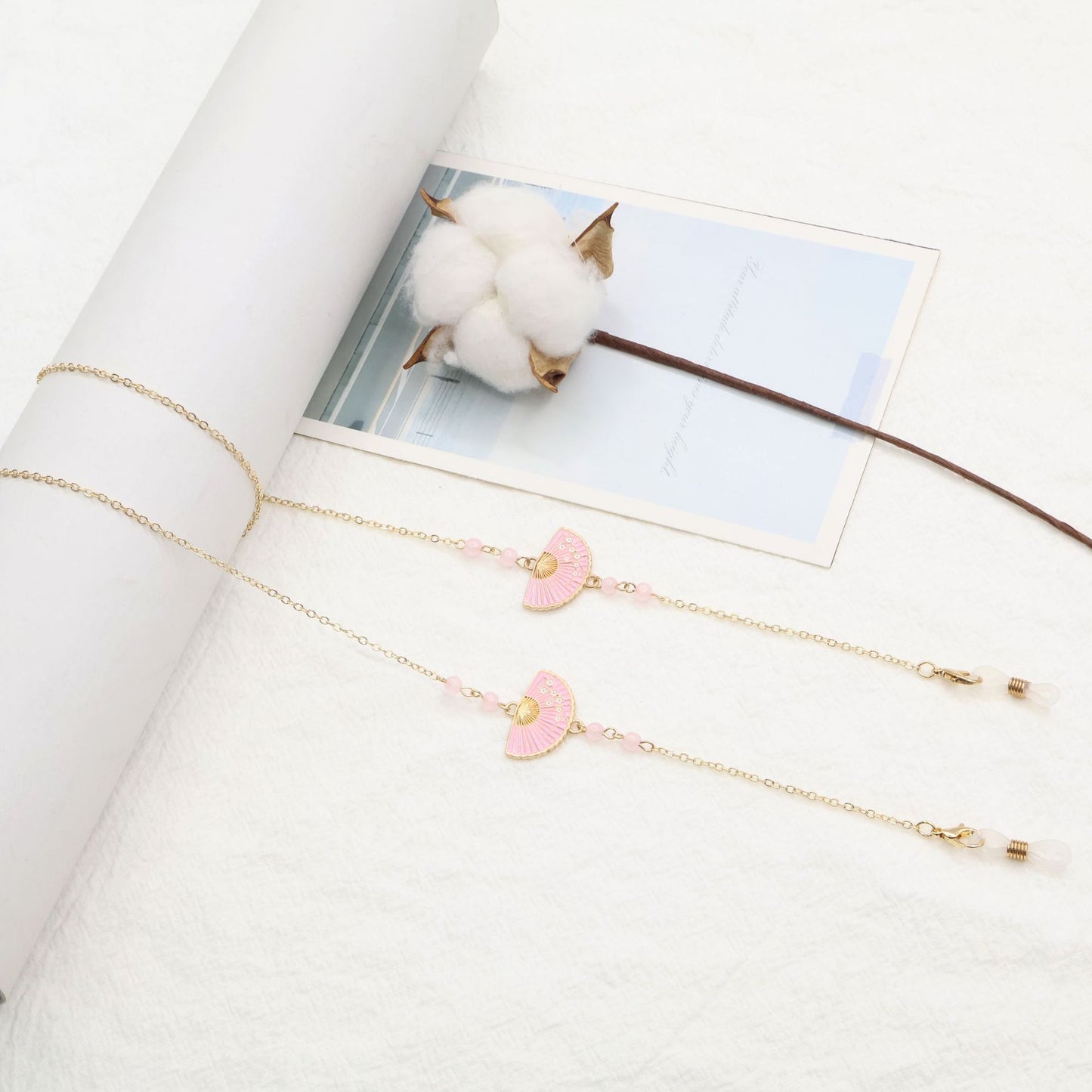 Stylish Eyewear Chain Acalora