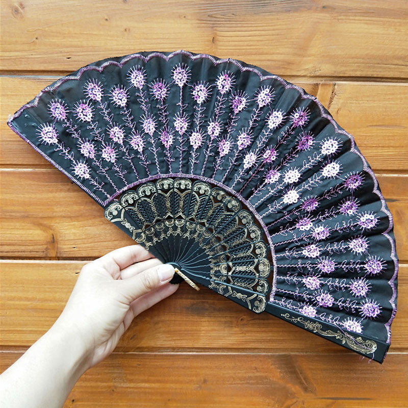 Ladies' handmade fan with fine embroideries Brehn