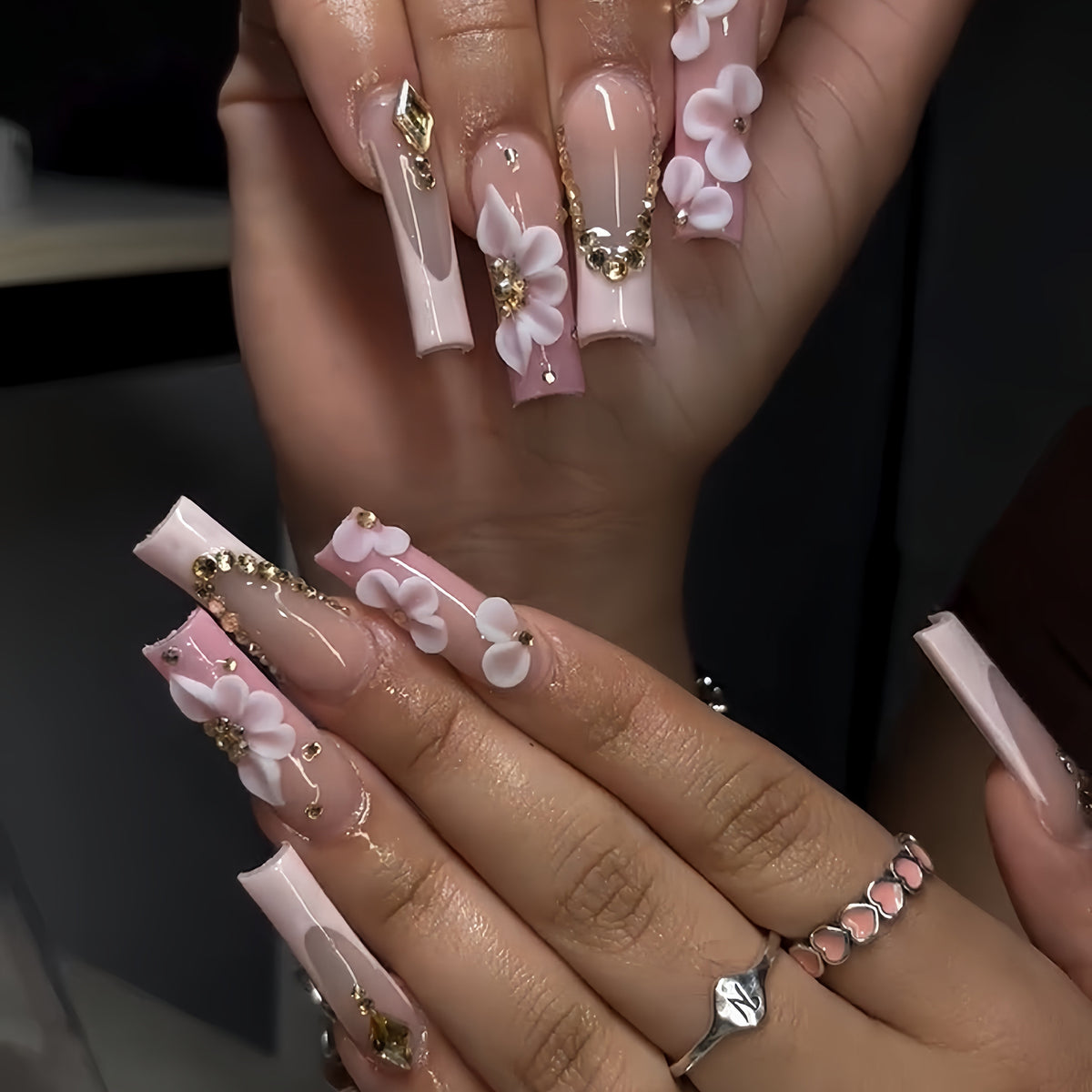 Elegant 3D Floral Press-On Nail Art Acalora