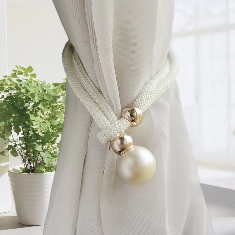 Elegant curtain tieback with decorative pearl Acalora