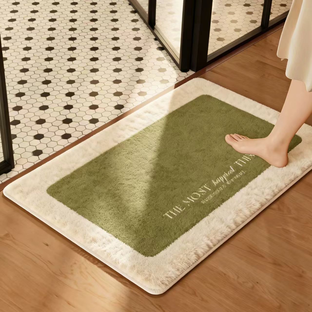 Luxurious Plush Bath Mat