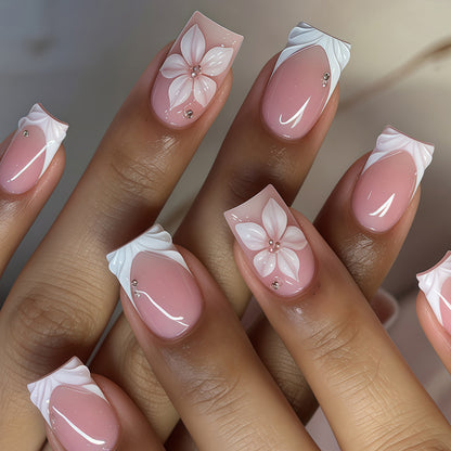 Floral Accented Press-On Nail Art Set Acalora