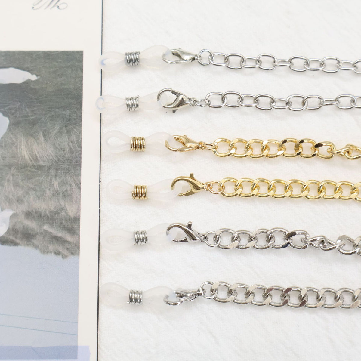 Stylish Metal Eyewear Chain Acalora