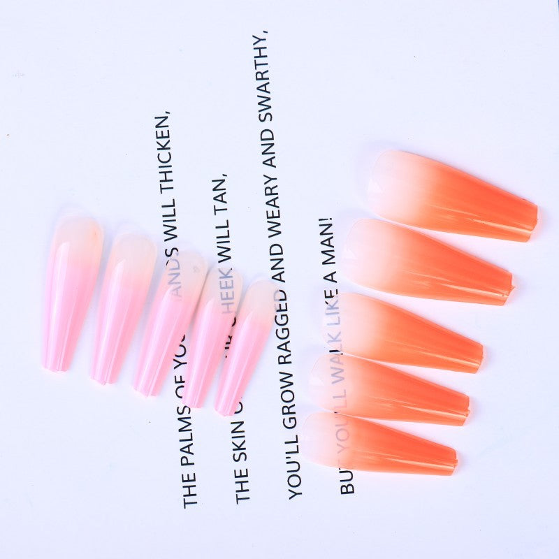 Artificial nails in elegant stiletto design Acalora