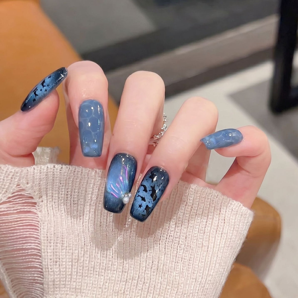 Artistic Press-On Nail Set with Starry Night Design Acalora