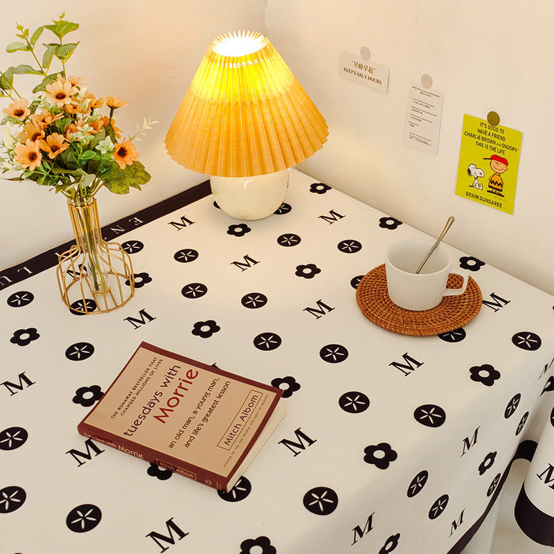Checkered Pattern Dining Table Cloth