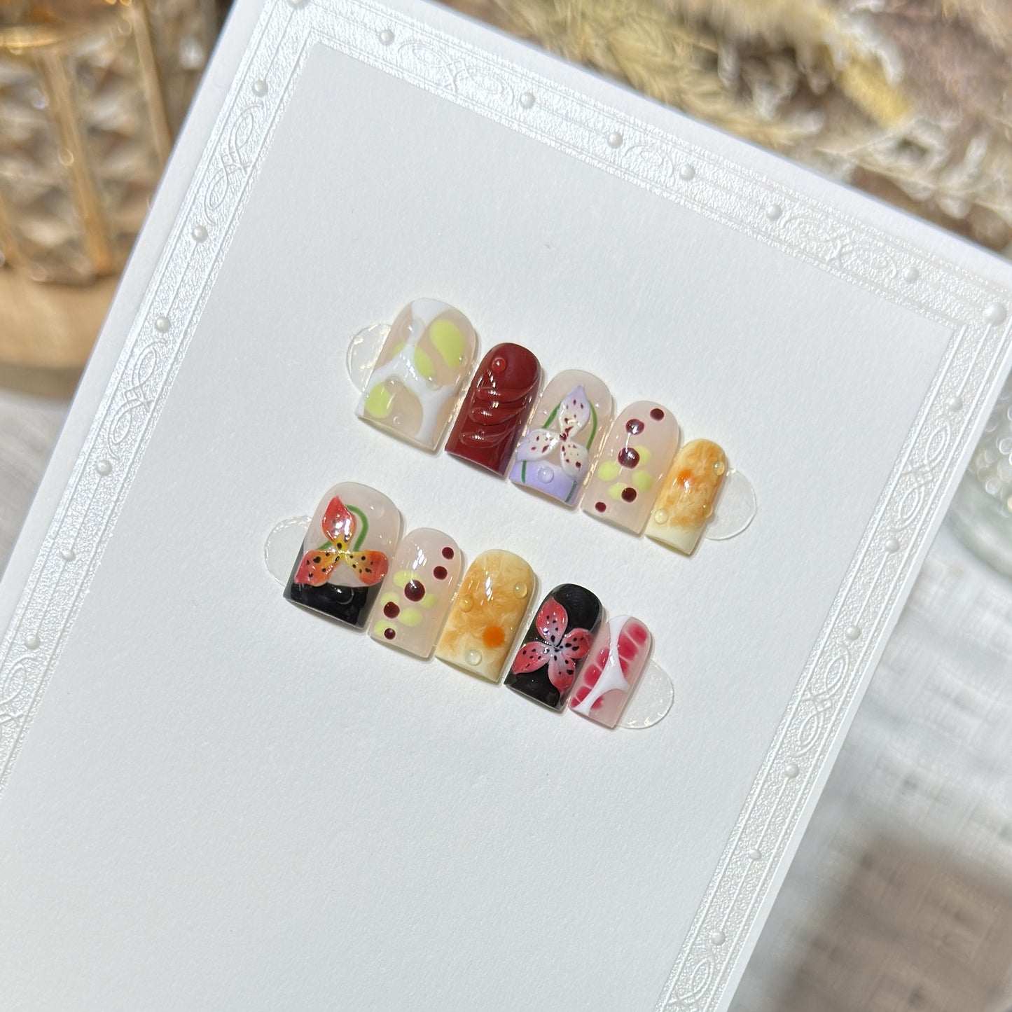 Decorative Nature-Themed Press-On Nail Set Acalora