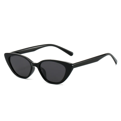 Women's Cat-Eye Sunglasses with High-Quality UV Protection and Elegant Design Skanto