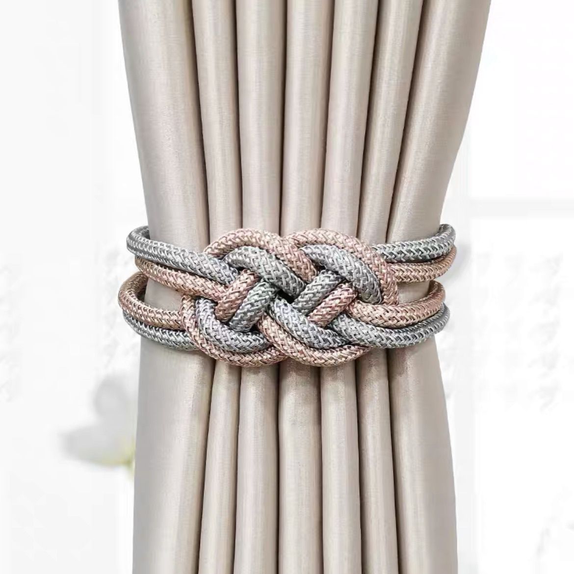 Decorative curtain tieback with braided design Acalora