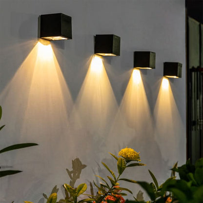 Solar LED Outdoor Wall Light | Karnz