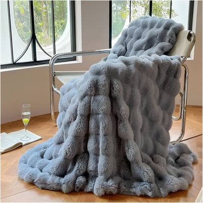 Skanto | Fluffy Faux Fur Travel Blanket – Soft and Washable Fleece Blanket