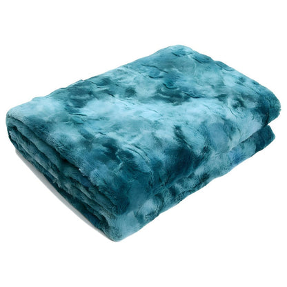 Skanto | Soft Velour Winter Blanket – Warm Coral Fleece Throw in Batik Style