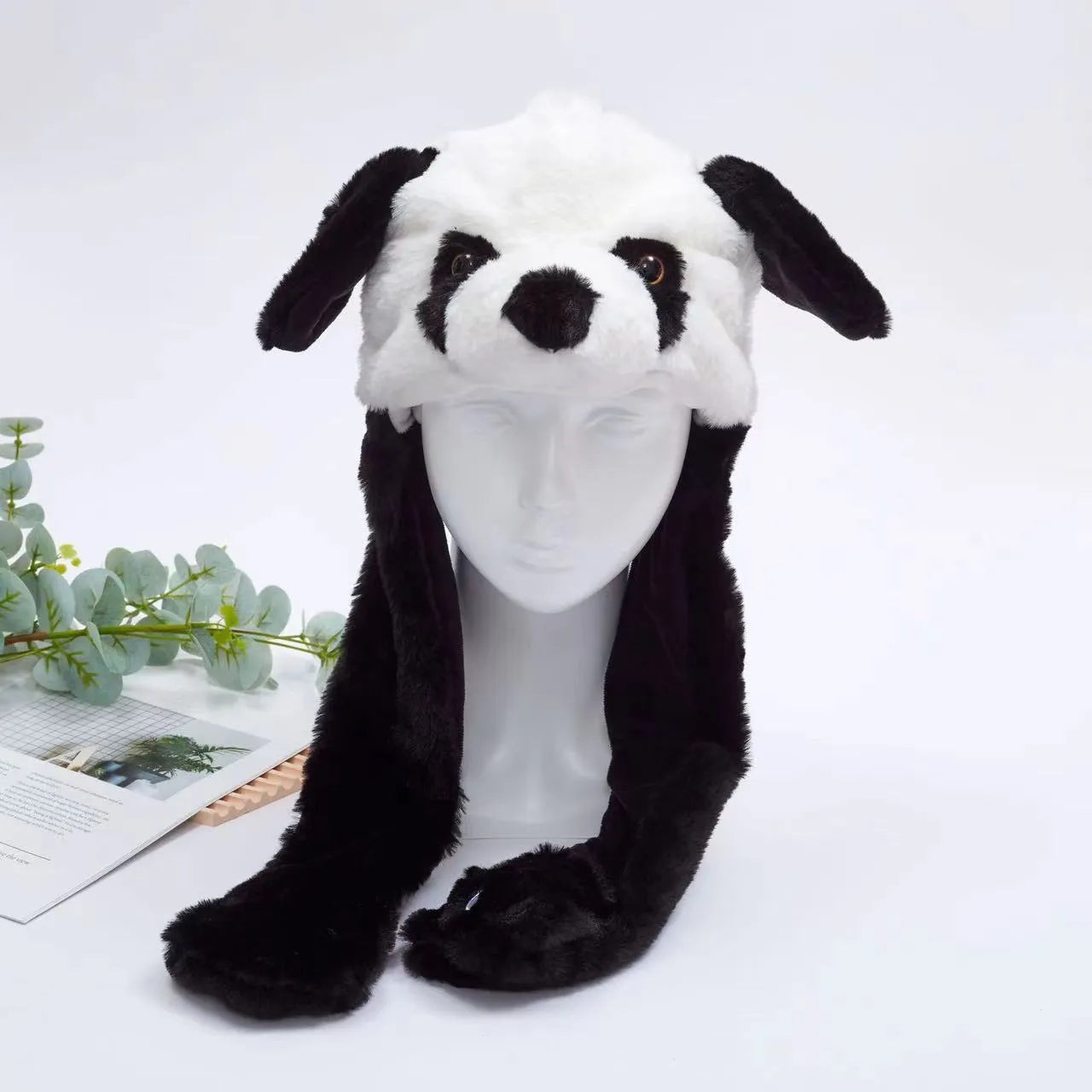 Cute hat with moving ears Skanto