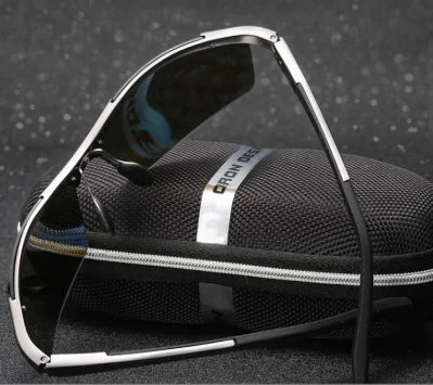 Smart photochromic glasses | Automatic tinting technology | Blue light protection