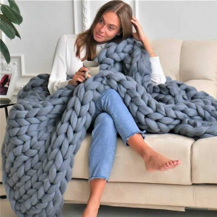 BowLift | Cozy Knitted Blanket 80x100 cm and 100x120 cm – Stylish Home Accessory for Autumn and Winter